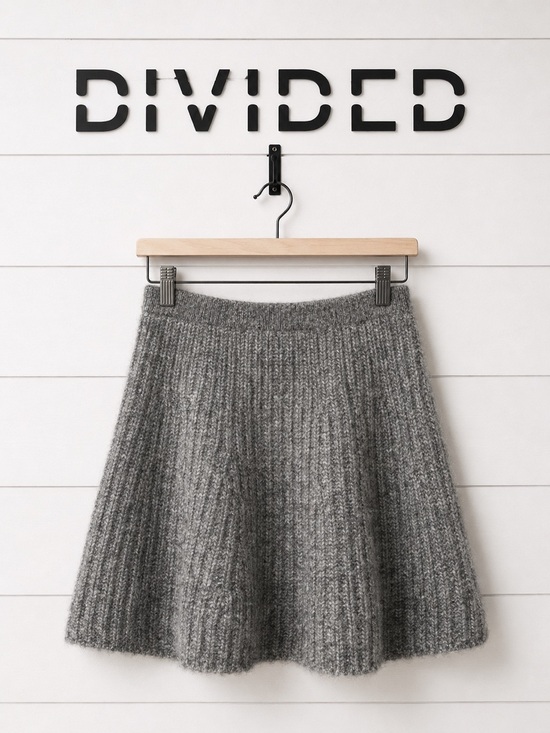 Divided Dresses & Skirts - DIVIDED NWT  Grey Ribbed Knit Mini Skirt Size S